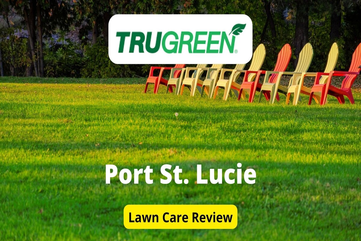 文本:圣露西港的Trugreen |背景图片:草地上的Colofull椅子